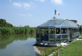 battello fotovoltaico